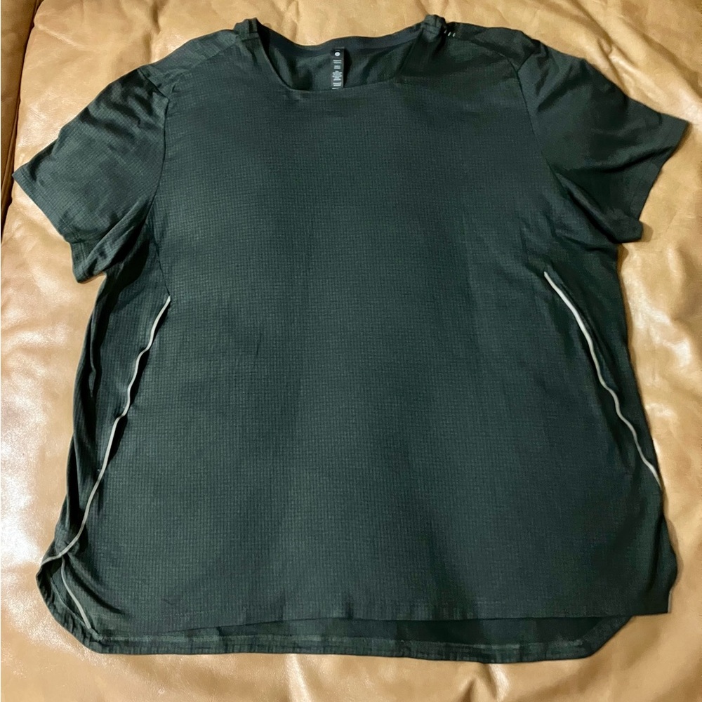 Lululemon Men’s Metal Vent Lightweight Short Sleeve T-shirt